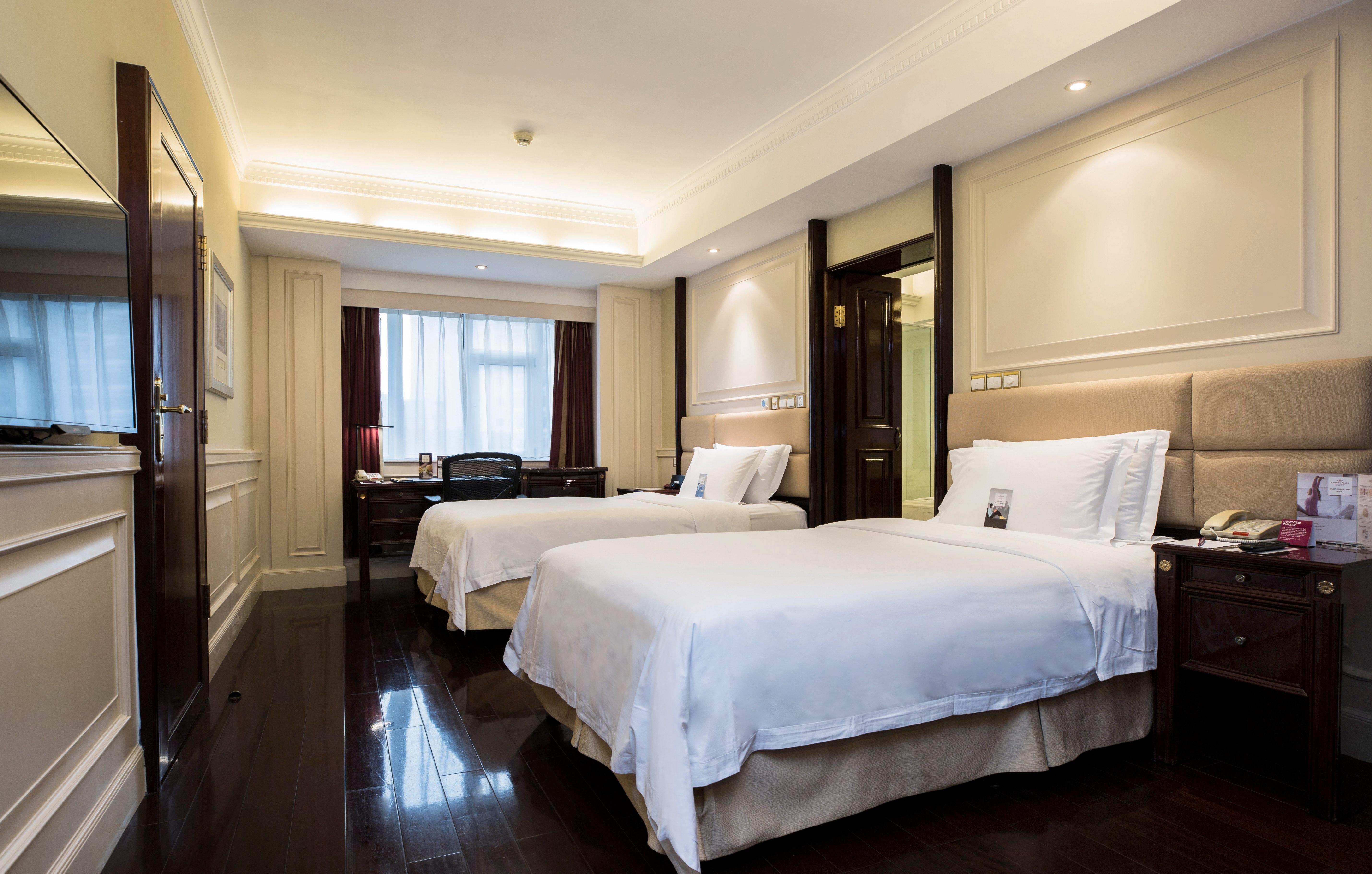 Crowne Plaza Landmark Shenzhen: Border-Close Retreat with Heated Pool Exterior photo