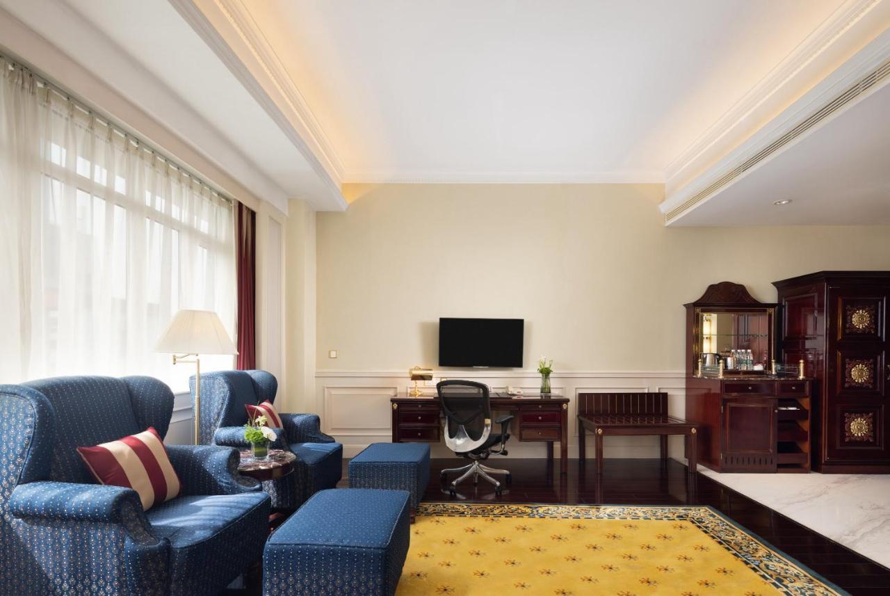 Crowne Plaza Landmark Shenzhen: Border-Close Retreat with Heated Pool Exterior photo